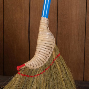 Метла "Сурья" бамбук 45х4х100 см МИКС Метла "Сурья" бамбук 45х4х100 см МИКС