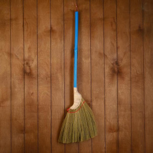 Метла "Сурья" бамбук 45х4х100 см МИКС Метла "Сурья" бамбук 45х4х100 см МИКС
