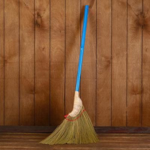 Метла "Сурья" бамбук 45х4х100 см МИКС Метла "Сурья" бамбук 45х4х100 см МИКС
