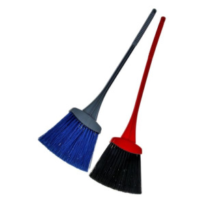 Метла с черенком, мягкая, цвет МИКС Метла с черенком, мягкая, цвет МИКС