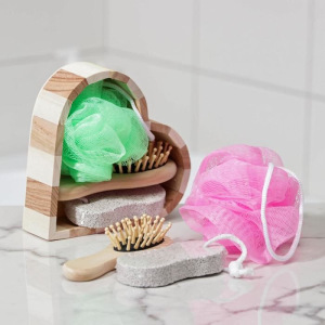 Набор банный, 3 предмета: мочалка, пемза, расчёска, цвет МИКС Набор банный, 3 предмета: мочалка, пемза, расчёска, цвет МИКС