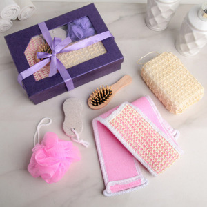 Набор банный "Подарочный", 5 предметов: 3 мочалки, расчёска, пемза, цвет МИКС Набор банный "Подарочный", 5 предметов: 3 мочалки, расчёска, пемза, цвет МИКС