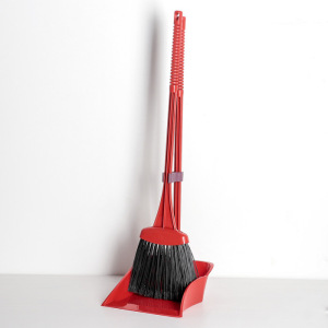 Набор для уборки «Комфорт», 2 предмета: совок, метла с черенком, цвета МИКС Набор для уборки «Комфорт», 2 предмета: совок, метла с черенком, цвета МИКС