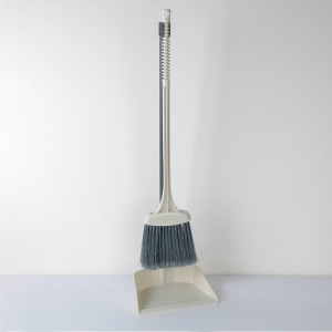 Набор для уборки помещений с веником «Ленивка» Набор для уборки помещений с веником «Ленивка»