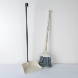 Набор для уборки помещений с веником «Ленивка» Набор для уборки помещений с веником «Ленивка»