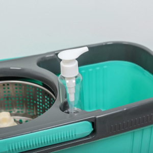 Набор для уборки: ведро на колёсиках с металлической центрифугой 16 л, швабра, запасная насадка из микрофибры, дозатор, Набор для уборки: ведро на колёсиках с металлической центрифугой 16 л, швабра, запасная насадка из микрофибры, дозатор,