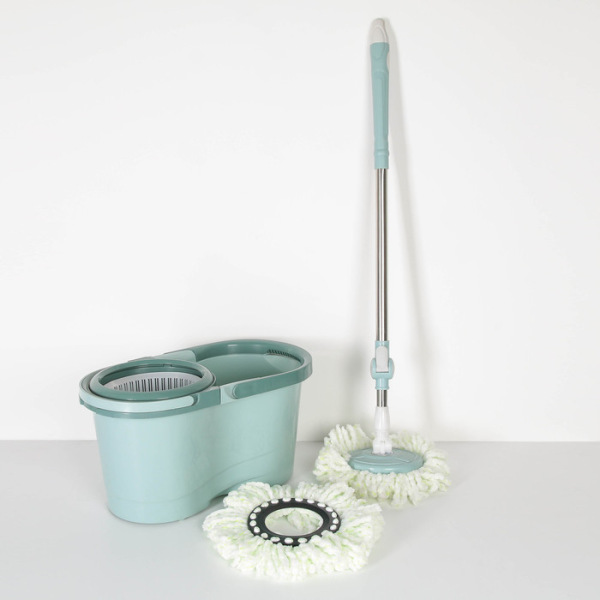 Набор для уборки: ведро на колёсиках с пластиковой центрифугой 16 л, швабра, запасная насадка из микрофибры, цвет МИКС