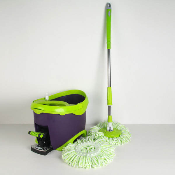 Набор для уборки: ведро на ножках с педальным отжимом с металлической центрифугой 20 л, швабра, запасная насадка из микр