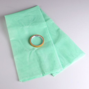 Набор для защиты окон и дверей от насек. шир.100см*2м+липкая лента 0,015х6м цвет микс Набор для защиты окон и дверей от насек. шир.100см*2м+липкая лента 0,015х6м цвет микс