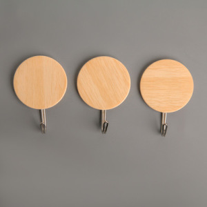 Набор крючков на липучке «Деревянные круги», 3 шт, цвет светлое дерево Набор крючков на липучке «Деревянные круги», 3 шт, цвет светлое дерево