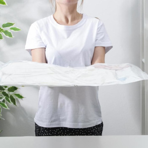 Набор вакуумных пакетов для хранения: 2 шт - 50×70 см, 2 шт - 60×80 см, 2 шт - 80×100 см, насос Набор вакуумных пакетов для хранения: 2 шт - 50×70 см, 2 шт - 60×80 см, 2 шт - 80×100 см, насос