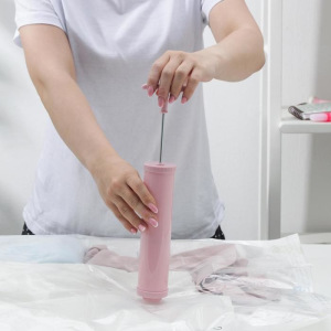 Набор вакуумных пакетов для хранения: 2 шт - 50×70 см, 2 шт - 60×80 см, 2 шт - 80×100 см, насос Набор вакуумных пакетов для хранения: 2 шт - 50×70 см, 2 шт - 60×80 см, 2 шт - 80×100 см, насос