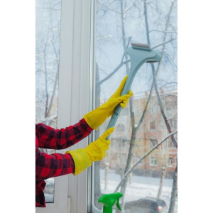 Окномойка с пластиковой ручкой и сгоном, 20,3×35 см, цвет МИКС Окномойка с пластиковой ручкой и сгоном, 20,3×35 см, цвет МИКС