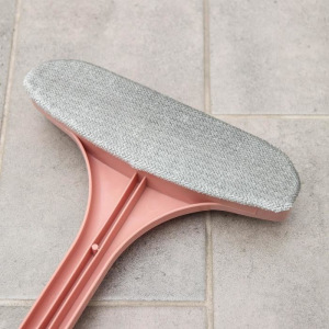 Окномойка с пластиковой ручкой и сгоном, 20,3×35 см, цвет МИКС Окномойка с пластиковой ручкой и сгоном, 20,3×35 см, цвет МИКС