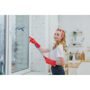Окномойка с телескопической металлической окрашенной ручкой и сгоном Доляна, 20×49(75) см, поролон, цвет синий Окномойка с телескопической металлической окрашенной ручкой и сгоном Доляна, 20×49(75) см, поролон, цвет синий