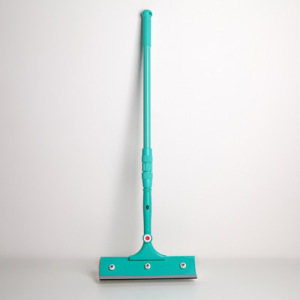 Окномойка с телескопической металлической ручкой Доляна, 28×77(116) см, поворотная головка, поролон, цвет голубой Окномойка с телескопической металлической ручкой Доляна, 28×77(116) см, поворотная головка, поролон, цвет голубой