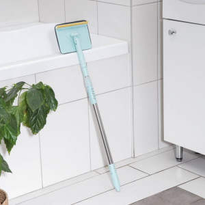 Окномойка со стальным телескопическим черенком, насадка микрофибра, водосгон силикон, 16×3,5×105 см Окномойка со стальным телескопическим черенком, насадка микрофибра, водосгон силикон, 16×3,5×105 см