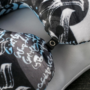 Подголовник-антистресс «Каллиграфия» Подголовник-антистресс «Каллиграфия»