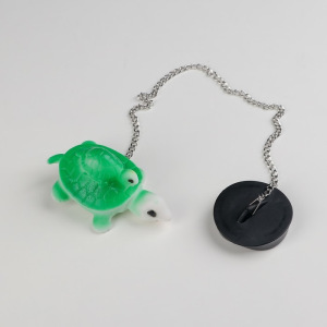 Пробка для ванны с игрушкой Доляна «Черепаха», d=4 см (5 см по верху), цепочка 40 см Пробка для ванны с игрушкой Доляна «Черепаха», d=4 см (5 см по верху), цепочка 40 см