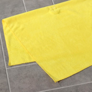 Салфетка из микрофибры с отверстием для швабры 50×75 см, 250 г/м2, цвет МИКС Салфетка из микрофибры с отверстием для швабры 50×75 см, 250 г/м2, цвет МИКС