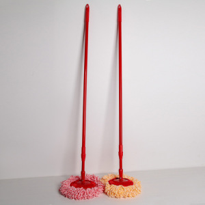 Швабра плоская Доляна, телескопическая ручка 116-212 см, насадка из микрофибры 26 см Швабра плоская Доляна, телескопическая ручка 116-212 см, насадка из микрофибры 26 см