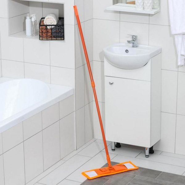 Швабра плоская Доляна, телескопическая ручка 80-120 см, насадка из микрофибры 43×14 см, цвет МИКС