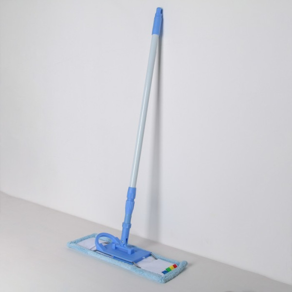 Швабра плоская Доляна, телескопическая ручка 80-126 см, насадка из микрофибры 44×14 см, цвет МИКС