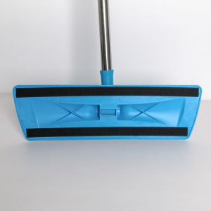 Швабра плоская Доляна, телескопическая стальная ручка 79-120 см, насадка из микрофибры 38×11 см, цвет голубой Швабра плоская Доляна, телескопическая стальная ручка 79-120 см, насадка из микрофибры 38×11 см, цвет голубой