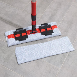 Швабра плоская Доляна, телескопическая стальная ручка 82-127 см, 2 насадки из микрофибры 37×12 см Швабра плоская Доляна, телескопическая стальная ручка 82-127 см, 2 насадки из микрофибры 37×12 см