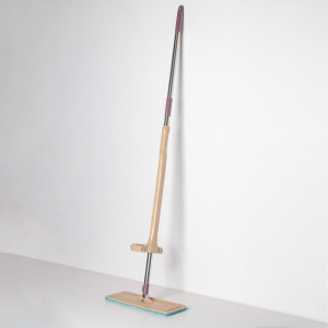 Швабра плоская с вертикальным отжимом Доляна, стальная ручка 125 см, 2 насадки из микрофибры 35×14 см Швабра плоская с вертикальным отжимом Доляна, стальная ручка 125 см, 2 насадки из микрофибры 35×14 см