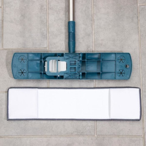 Швабра плоская со стальной телескопической ручкой Raccoon, 41×12×77(130) см, микрофибра Швабра плоская со стальной телескопической ручкой Raccoon, 41×12×77(130) см, микрофибра