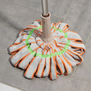 Швабра с отжимом Доляна, стальная ручка 130 см, насадка из микрофибры, наконечник силикон Швабра с отжимом Доляна, стальная ручка 130 см, насадка из микрофибры, наконечник силикон