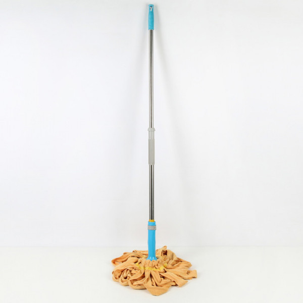 Швабра с отжимом Доляна, телескопическая стальная ручка 80-124 см, насадка из микрофибры, цвет МИКС