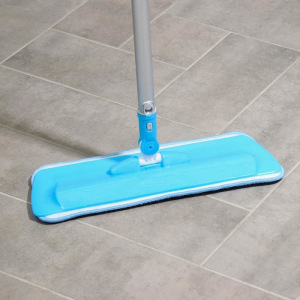 Швабра с распылителем Доляна, алюминиевая ручка 124 см, насадка из микрофибры 40×14 см Швабра с распылителем Доляна, алюминиевая ручка 124 см, насадка из микрофибры 40×14 см