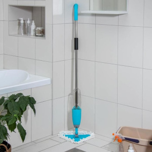 Швабра с распылителем Доляна, металлическая ручка 118 см, насадка микрофибра 25×16 см, цвет МИКС Швабра с распылителем Доляна, металлическая ручка 118 см, насадка микрофибра 25×16 см, цвет МИКС
