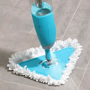 Швабра с распылителем Доляна, металлическая ручка 118 см, насадка микрофибра 25×16 см, цвет МИКС Швабра с распылителем Доляна, металлическая ручка 118 см, насадка микрофибра 25×16 см, цвет МИКС