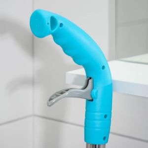 Швабра с распылителем Доляна, металлическая ручка 118 см, насадка микрофибра 25×16 см, цвет МИКС Швабра с распылителем Доляна, металлическая ручка 118 см, насадка микрофибра 25×16 см, цвет МИКС