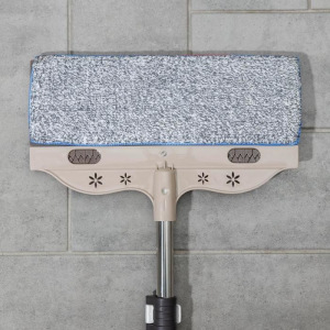 Швабра-веник Доляна, стальная ручка 87-124 см, насадка из микрофибры 33 см, цвет МИКС Швабра-веник Доляна, стальная ручка 87-124 см, насадка из микрофибры 33 см, цвет МИКС