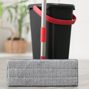 УЦЕНКА Набор для уборки, швабра плоская, доп. насадка, дозатор УЦЕНКА Набор для уборки, швабра плоская, доп. насадка, дозатор