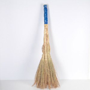 Веник трёхлучевой «Сорго. Премиум», цвет МИКС Веник трёхлучевой «Сорго. Премиум», цвет МИКС