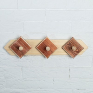 Вешалка 3 крючка морёная, ХВОЯ Вешалка 3 крючка морёная, ХВОЯ