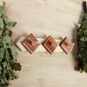 Вешалка 3 крючка морёная, ХВОЯ Вешалка 3 крючка морёная, ХВОЯ