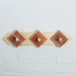 Вешалка 3 крючка морёная, ХВОЯ Вешалка 3 крючка морёная, ХВОЯ