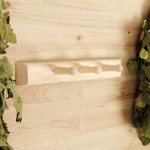 Вешалка горизонтальная 3 крючка, липа "Добропаровъ" Вешалка горизонтальная 3 крючка, липа "Добропаровъ"