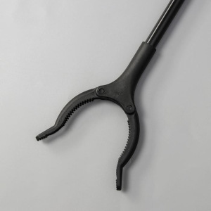 Захват для мусора, 9×96 см, пластиковые держатели, цвет чёрный Захват для мусора, 9×96 см, пластиковые держатели, цвет чёрный