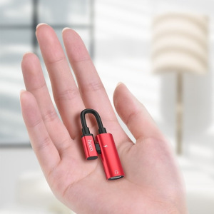 Адаптер аудио-переходник Hoco LS18 для Apple, черный Адаптер аудио-переходник Hoco LS18 для Apple, черный