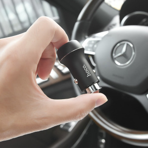 Автомобильное зарядное устройство Hoco Z7 Kingkong, серебристый Автомобильное зарядное устройство Hoco Z7 Kingkong, серебристый