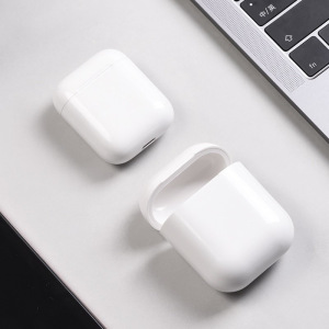 Чехол Hoco CW18 с беспроводной зарядкой для наушников Apple AirPods Чехол Hoco CW18 с беспроводной зарядкой для наушников Apple AirPods