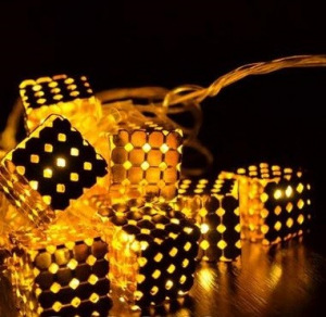 Фигурная светодиодная гирлянда Металлические золотые кубики Тёплый белый Фигурная светодиодная гирлянда Металлические золотые кубики Тёплый белый