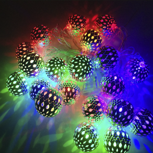 Фигурная светодиодная гирлянда Металлические золотые шарики Разноцветная Фигурная светодиодная гирлянда Металлические золотые шарики Разноцветная
